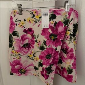 Abercrombie Tags on Floral Pink Skort
